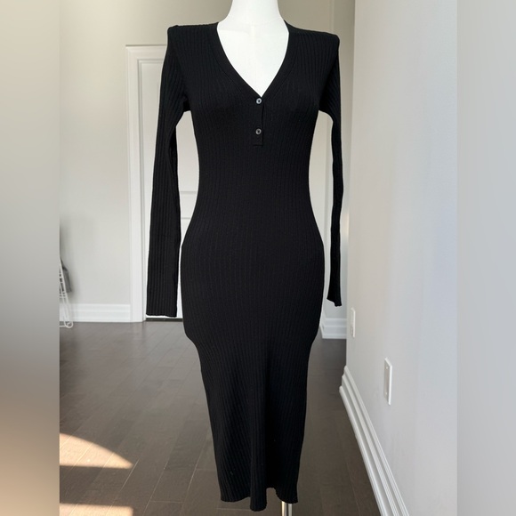 Aritzia Dresses & Skirts - Aritzia Wilfred Tavola Dress - XS
